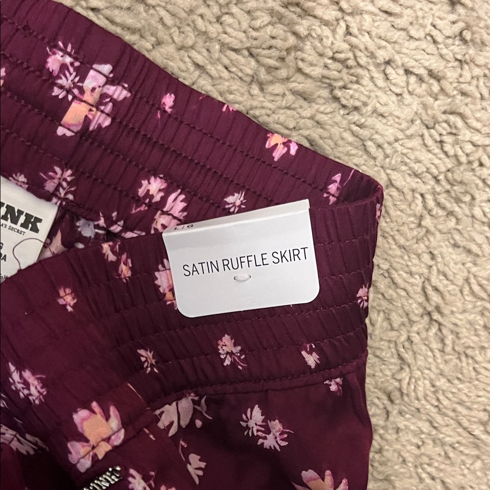NWT PINK Victoria's Secret Floral Skort with built in shorts- Burgundy and White - Picture 5 of 7